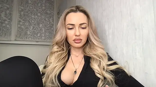 juciepussy  online show from February 21, 2025, 6:59 pm