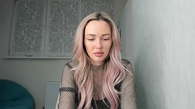 juciepussy  online show from March 11, 2025, 9:48 pm