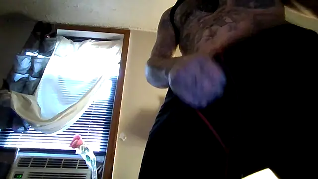 cruz815 online show from September 24, 2025, 6:55 pm