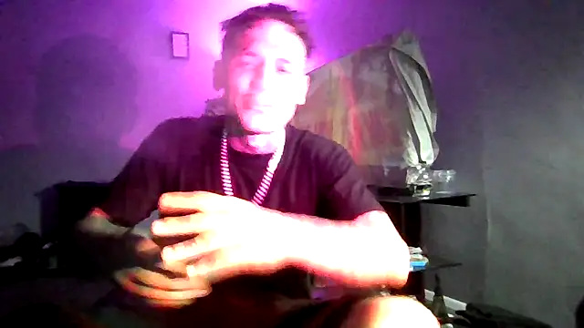 Snapshot of cruz815 chatting on June 13, 2026, 3:15 am cruz815 online show from June 13, 2026, 3:15 am