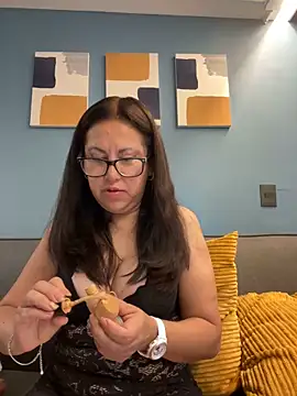 Snapshot of MirandaLatinaLovely chatting on September 18, 2025, 3:58 pm MirandaLatinaLovely online show from September 18, 2025, 3:58 pm