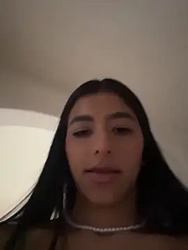eva roseee online show from May 18, 2026, 5:41 pm