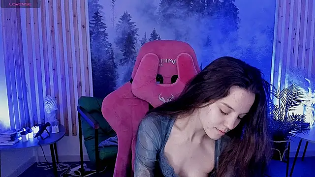 MilaStoyne online show from December 15, 2025, 8:29 am