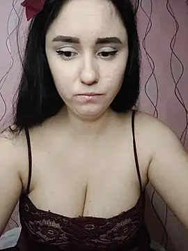 AddieAdams online show from April 7, 2026, 8:26 am