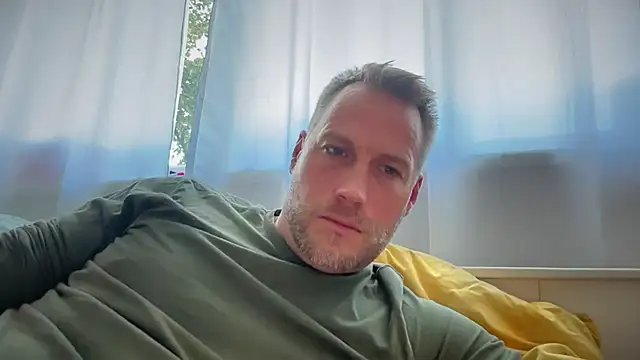 Christian87xxx online show from September 19, 2025, 3:24 pm