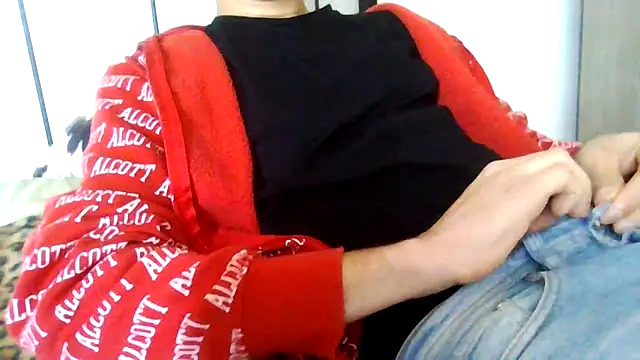 tommyboyteen online show from February 1, 2025, 2:02 pm