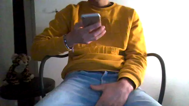 tommyboyteen online show from February 2, 2025, 7:35 pm