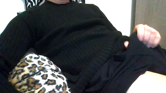 tommyboyteen online show from February 6, 2025, 4:58 pm