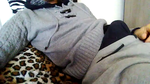 tommyboyteen online show from February 22, 2025, 1:46 pm