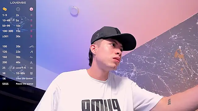 marcuscollins1  online show from October 22, 2025, 2:50 pm