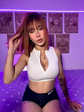 Snapshot of chloe_rockss_ chatting on September 17, 2025, 10:22 pm chloe rockss  online show from September 17, 2025, 10:22 pm