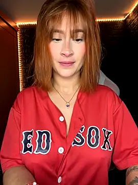 Snapshot of chloe_rockss_ chatting on September 24, 2025, 10:57 pm chloe rockss  online show from September 24, 2025, 10:57 pm