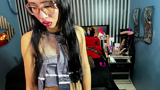 Snapshot of Mara_Gonzalez chatting on June 8, 2026, 11:21 am Mara Gonzalez online show from June 8, 2026, 11:21 am