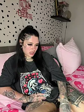 tempzzz12 online show from June 29, 2026, 1:44 pm