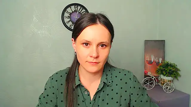 Snapshot of ValeriaHeart_ chatting on February 20, 2025, 12:57 pm ValeriaHeart online show from February 20, 2025, 12:57 pm