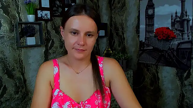 Snapshot of ValeriaHeart_ chatting on September 14, 2025, 12:48 pm ValeriaHeart online show from September 14, 2025, 12:48 pm