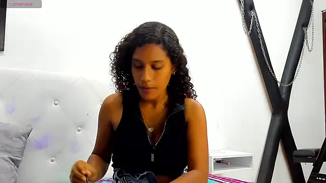 michell78sexy online show from February 7, 2025, 3:45 am