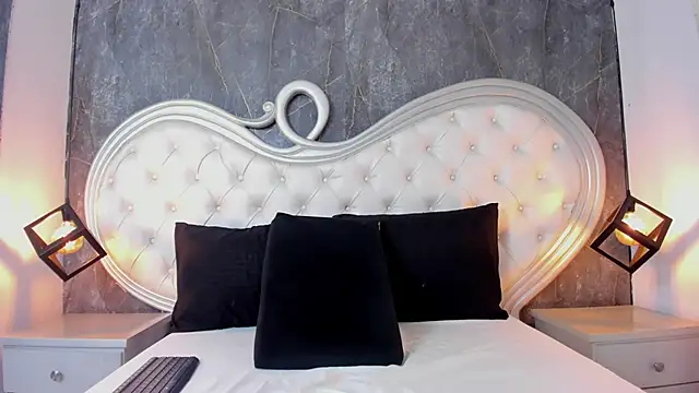 Snapshot of Keyla__Jones chatting on September 27, 2025, 7:41 pm Keyla  Jones online show from September 27, 2025, 7:41 pm