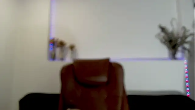 Carlin Diaz online show from November 23, 2025, 9:47 pm