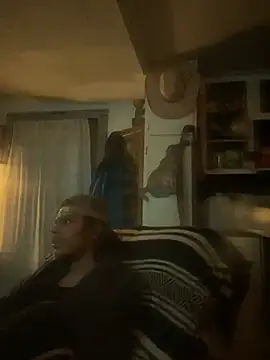 Snapshot of buckincowboy chatting on February 11, 2025, 9:35 pm buckincowboy online show from February 11, 2025, 9:35 pm