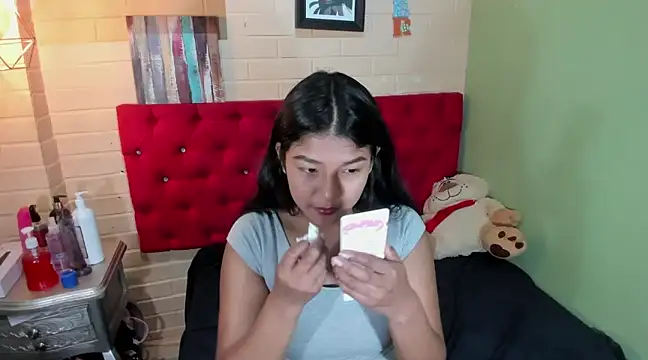 ScarletKray online show from February 20, 2025, 2:02 pm