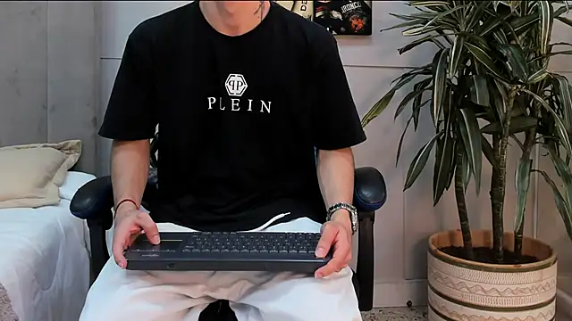roan birkin online show from May 18, 2026, 7:41 pm