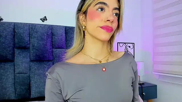 Violetta Ficher online show from February 2, 2026, 2:32 am