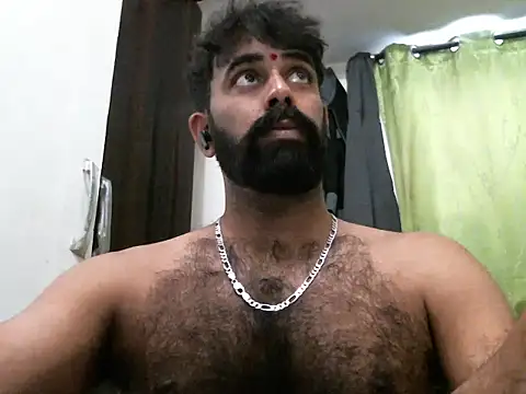 Snapshot of indianhairybull chatting on February 4, 2025, 4:15 am indianhairybull online show from February 4, 2025, 4:15 am