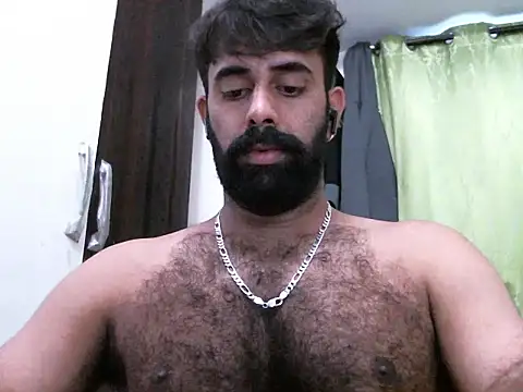 Snapshot of indianhairybull chatting on February 6, 2025, 12:37 pm indianhairybull online show from February 6, 2025, 12:37 pm