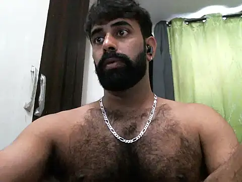 Snapshot of indianhairybull chatting on February 7, 2025, 4:48 am indianhairybull online show from February 7, 2025, 4:48 am