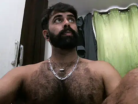 Snapshot of indianhairybull chatting on March 10, 2025, 4:49 am indianhairybull online show from March 10, 2025, 4:49 am