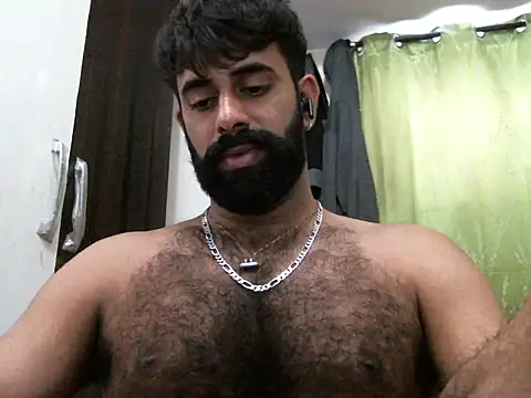 Snapshot of indianhairybull chatting on March 14, 2025, 4:43 am indianhairybull online show from March 14, 2025, 4:43 am
