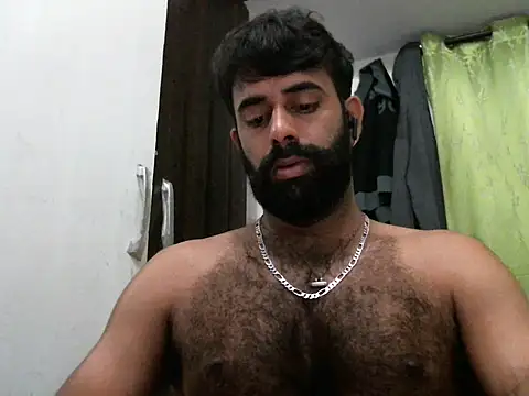 Snapshot of indianhairybull chatting on March 19, 2025, 12:37 am indianhairybull online show from March 19, 2025, 12:37 am