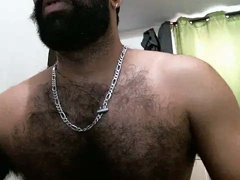 Snapshot of indianhairybull chatting on March 19, 2025, 4:14 am indianhairybull online show from March 19, 2025, 4:14 am