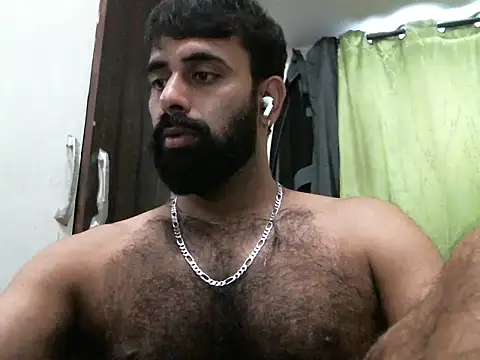 Snapshot of indianhairybull chatting on September 11, 2025, 5:07 am indianhairybull online show from September 11, 2025, 5:07 am