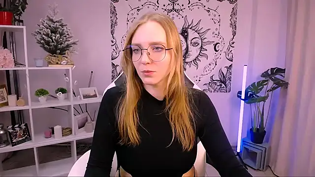 VeronicaAndersen online show from February 10, 2025, 12:19 am