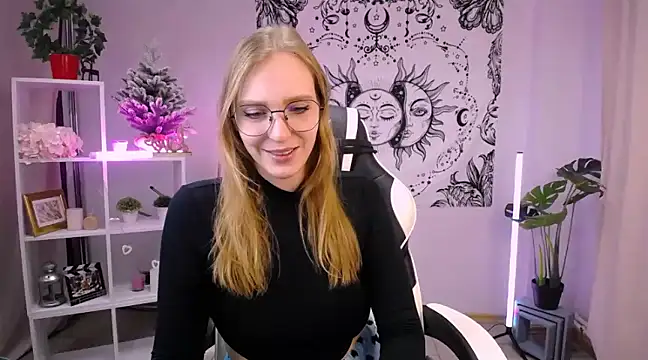 VeronicaAndersen online show from February 13, 2025, 9:30 am