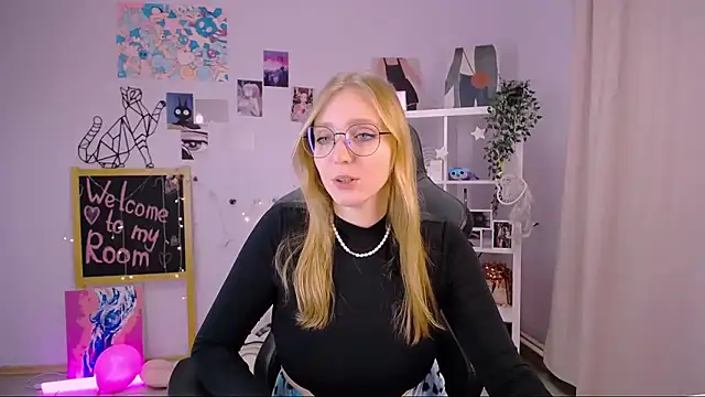 VeronicaAndersen online show from February 19, 2025, 3:27 pm
