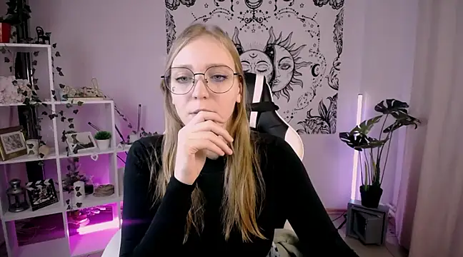 VeronicaAndersen online show from February 27, 2025, 11:20 am