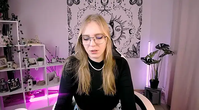 VeronicaAndersen online show from February 27, 2025, 9:14 pm