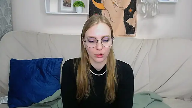 VeronicaAndersen online show from March 20, 2025, 9:13 pm