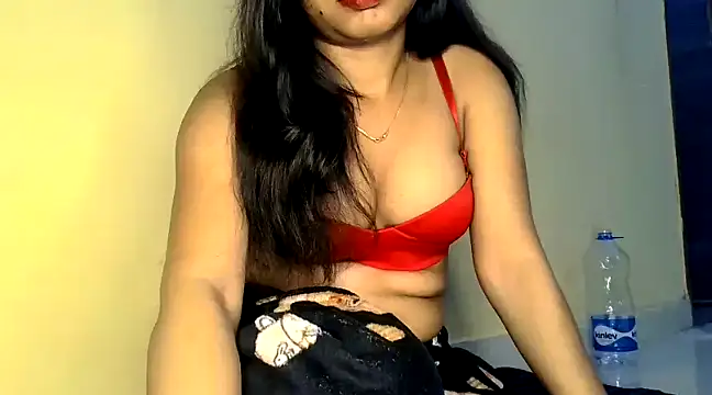 PAYAL SONI  online show from March 22, 2025, 9:10 pm