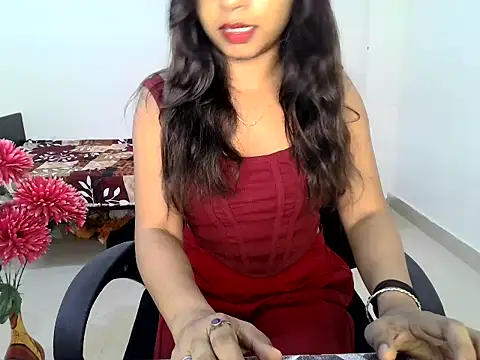 PAYAL SONI  online show from September 16, 2025, 5:03 pm