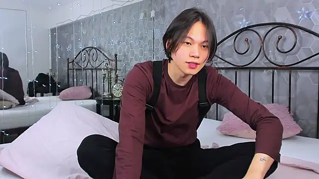 Snapshot of just_gay_ chatting on January 31, 2025, 8:43 am just gay  online show from January 31, 2025, 8:43 am