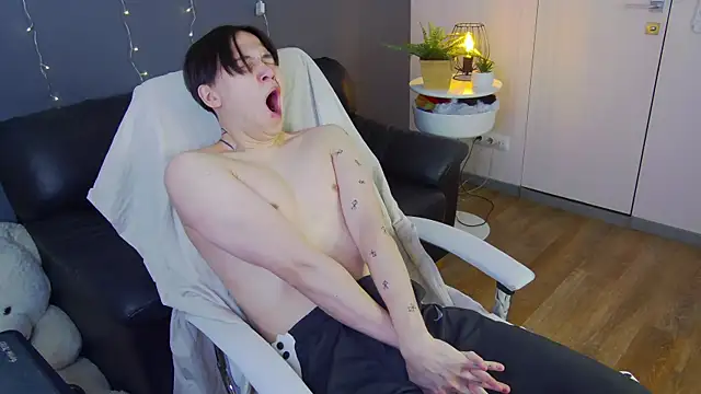 Snapshot of just_gay_ chatting on February 9, 2025, 1:25 pm just gay  online show from February 9, 2025, 1:25 pm