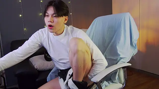 Snapshot of just_gay_ chatting on February 15, 2025, 1:10 am just gay  online show from February 15, 2025, 1:10 am