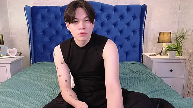 Snapshot of just_gay_ chatting on March 7, 2025, 4:02 am just gay  online show from March 7, 2025, 4:02 am