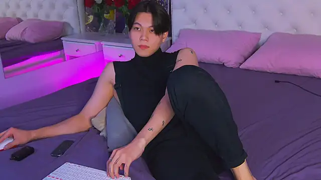 Snapshot of just_gay_ chatting on March 9, 2025, 1:35 am just gay  online show from March 9, 2025, 1:35 am