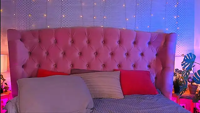 Snapshot of just_gay_ chatting on March 23, 2025, 12:15 am just gay  online show from March 23, 2025, 12:15 am