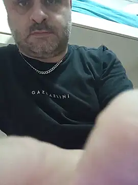 Snapshot of NAvoglia chatting on June 14, 2026, 4:42 pm NAvoglia online show from June 14, 2026, 4:42 pm